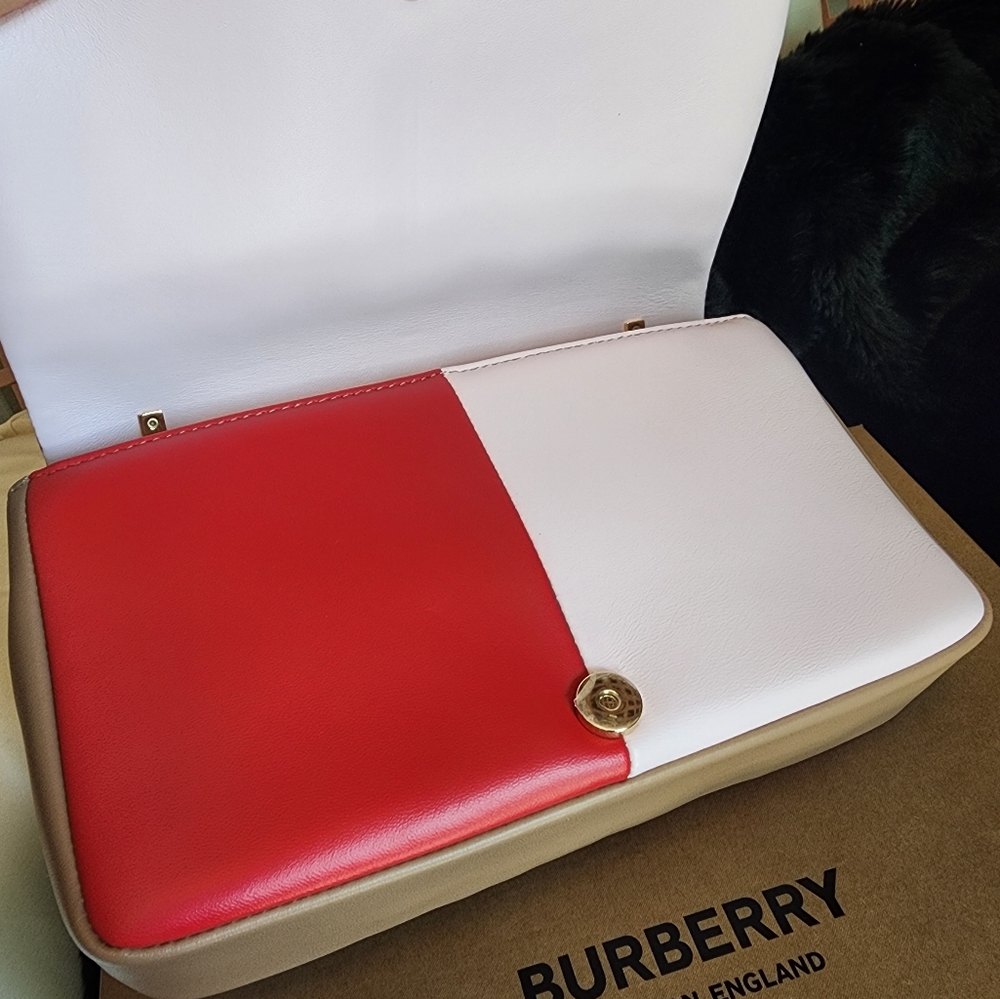 Authentic Burberry Tri Color Quilted Shoulder Bag Or Crossbody Bag - Picture 9 of 15